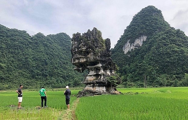 ve dep hung vi va ky thu cua non nuoc mien bien ai cao bang