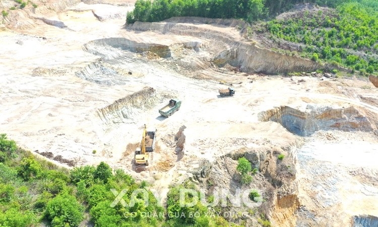 Chủ tịch UBND tỉnh Quảng Ngãi hỏa tốc chỉ đạo xử lý nghiêm vi phạm tại mỏ đất của Công ty TNHH Lý Tuấn