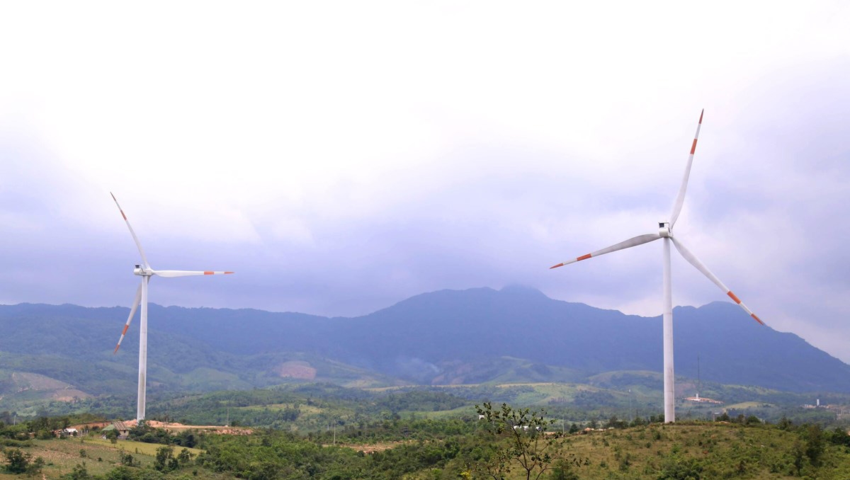 Thường trực Chính phủ yêu cầu tăng nguồn điện gió, cân đối giảm quy mô điện khí