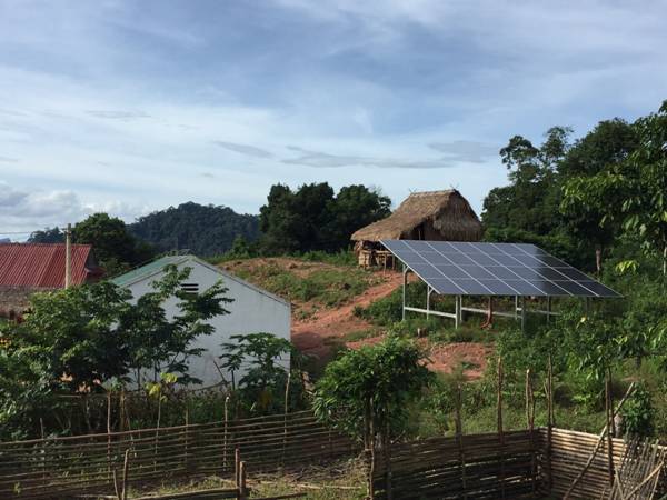 Hoàn tất Dự án Cung cấp điện bằng năng lượng mặt trời tỉnh Quảng Bình vào cuối năm nay