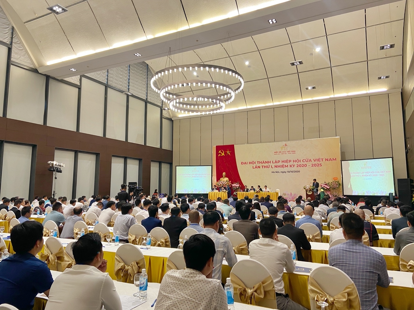 Đại hội thành lập Hiệp hội Cửa Việt Nam
