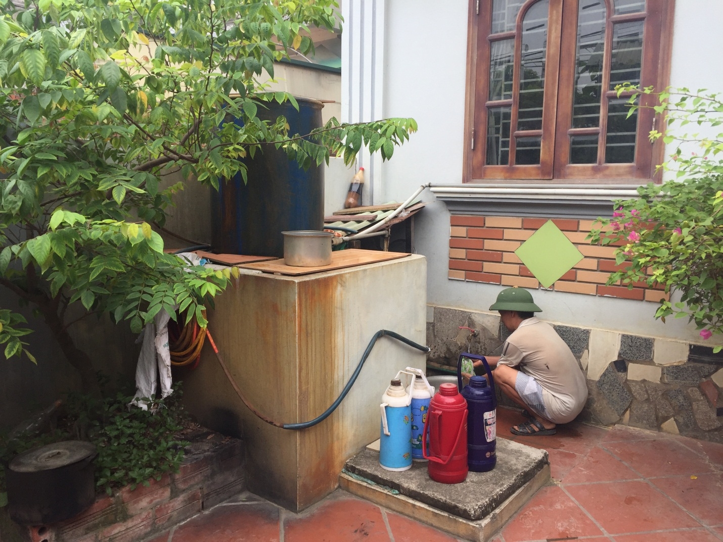 Đi tìm nguyên nhân một số xã tại ngoại thành Hà Nội người dân kêu “khát” nước sạch