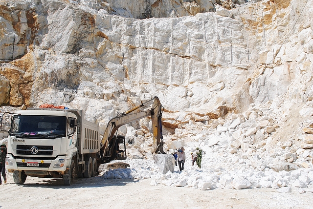 Đá vôi, dolomite xuất khẩu làm vật liệu xây dựng cần những điều kiện gì?