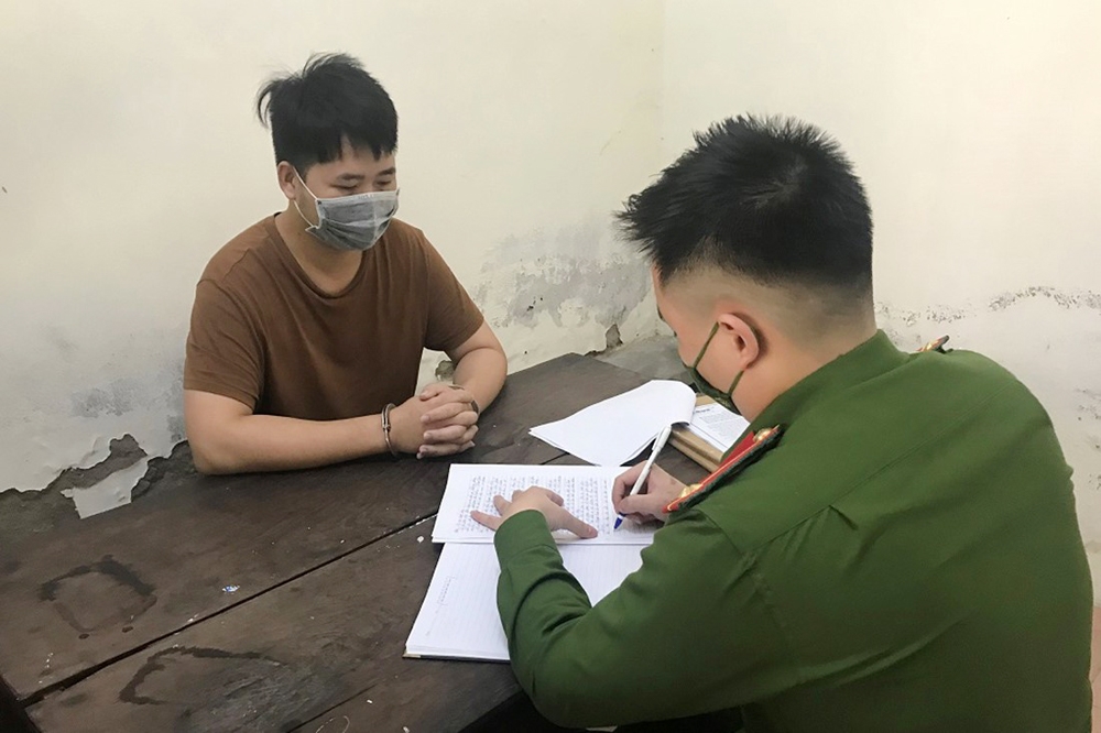 Nghệ An: Bắt Giám đốc doanh nghiệp làm giả con dấu, tài liệu cho doanh nghiệp đấu thầu