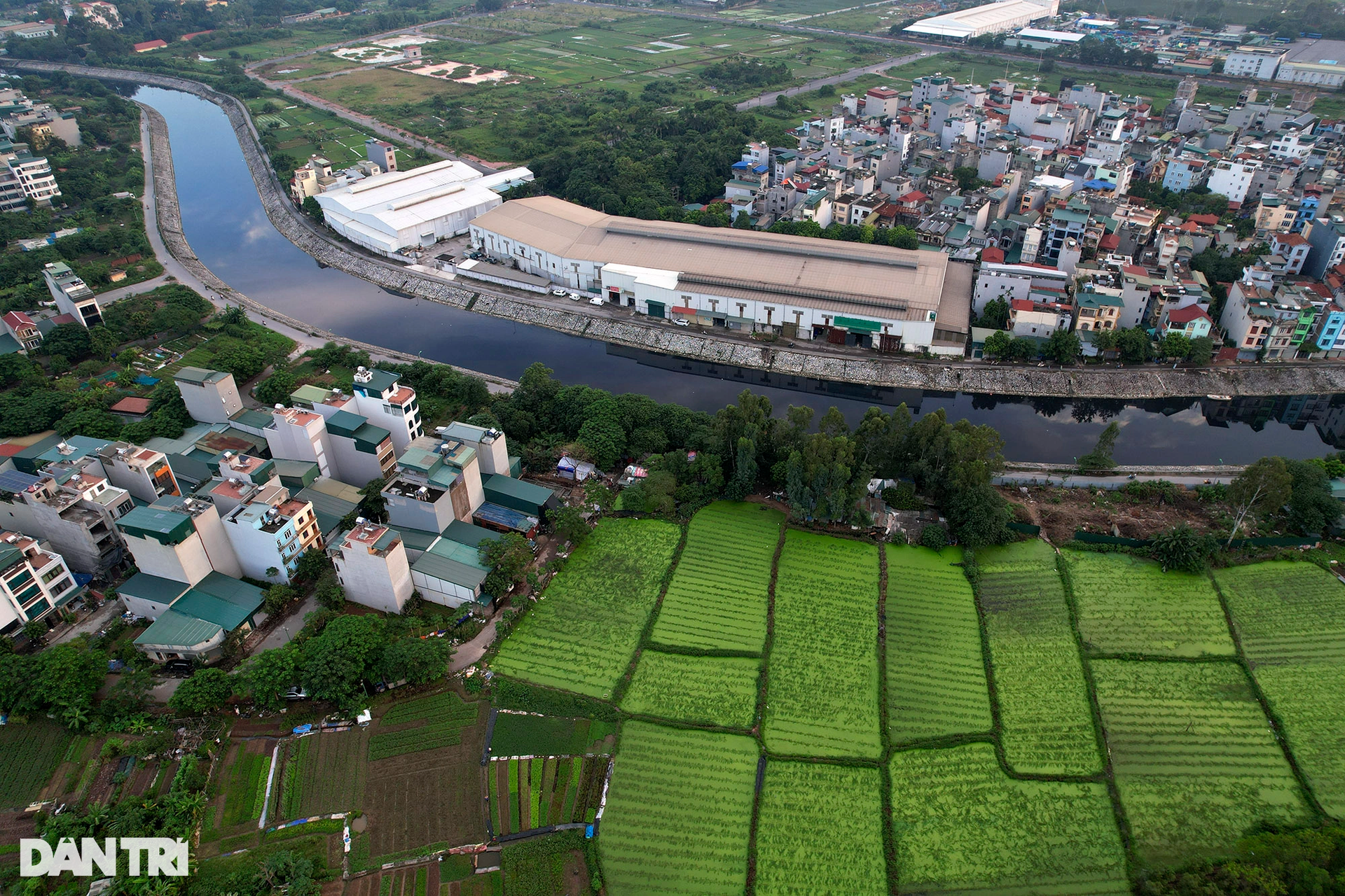 14km dong song chet to lich giua long thanh pho ha noi