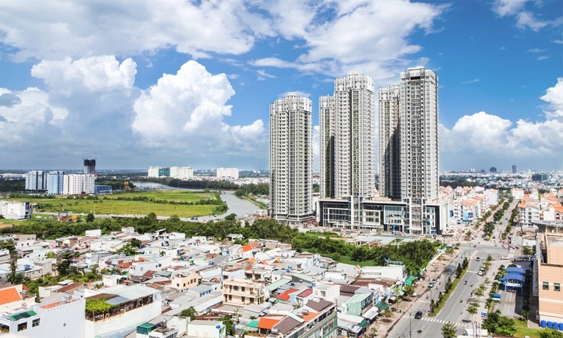 Thị trường bất động sản Hà Nội: Giá đất nền, giá thuê văn phòng tiếp tục tăng