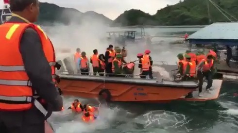 Quảng Ninh: UBND huyện Vân Đồn thông tin chính thức về vụ cưỡng chế thu hồi mặt nước quân cảng Vạn Hoa