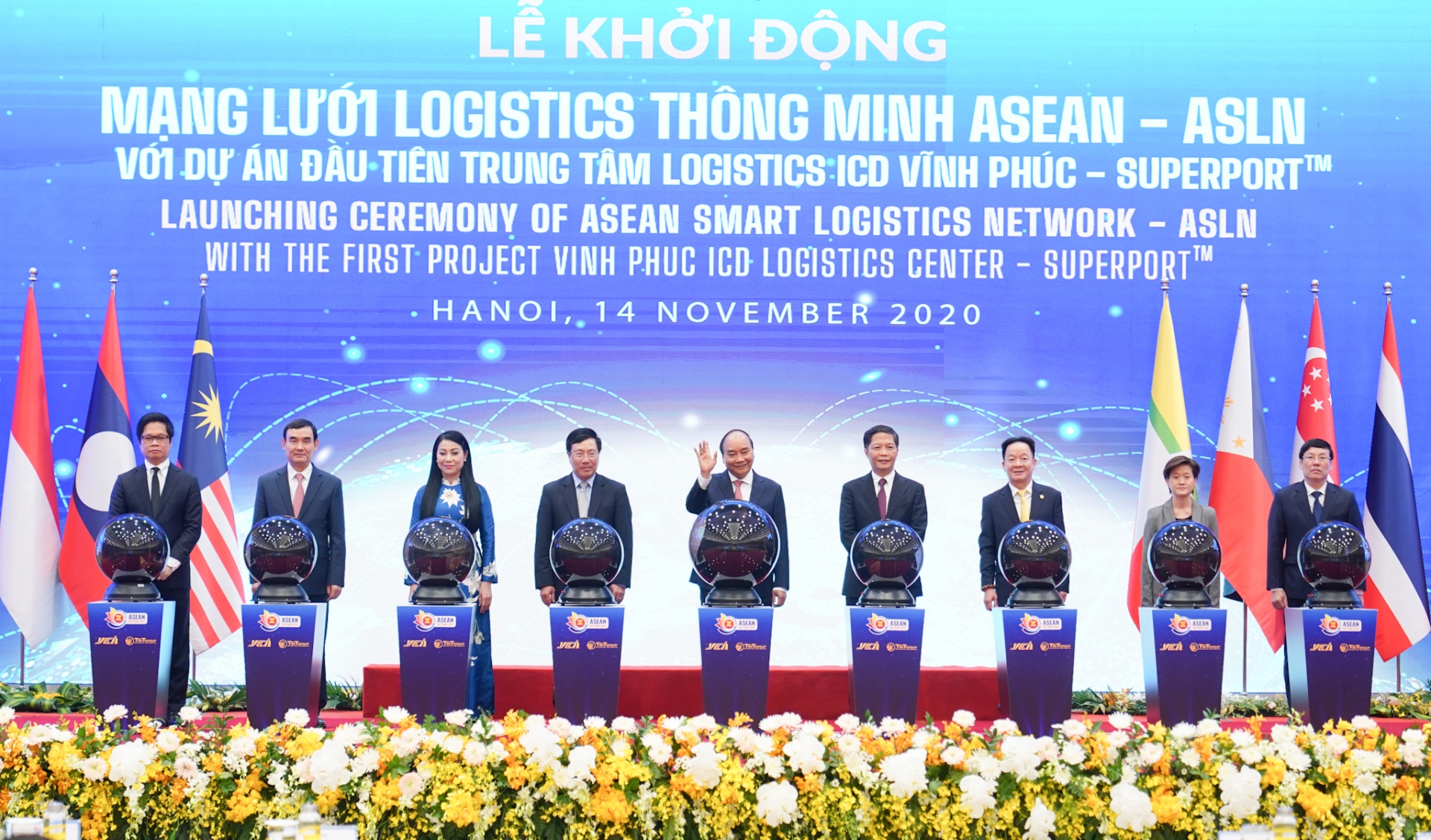 Thủ tướng Chính phủ Việt Nam - Singapore khởi động Mạng lưới Logistics thông minh ASEAN