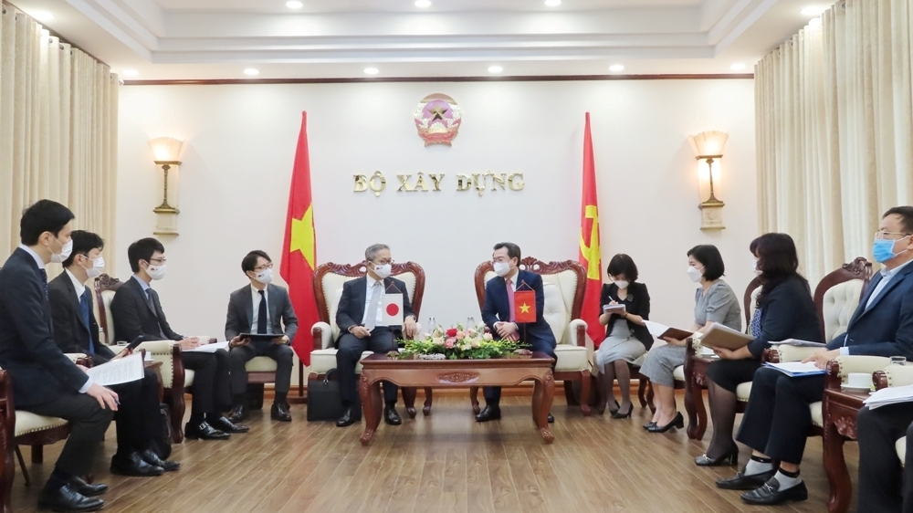 Bộ trưởng Nguyễn Thanh Nghị tiếp Đại sứ Đặc mệnh toàn quyền Nhật Bản tại Việt Nam Yamada Takio