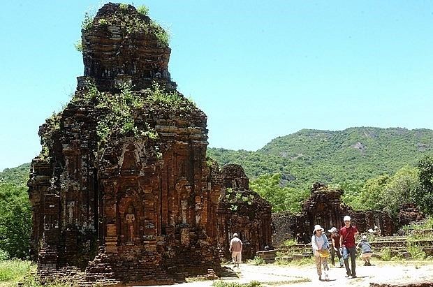 phuc hoi du lich o quang nam trai nghiem mo trong tour khep kin