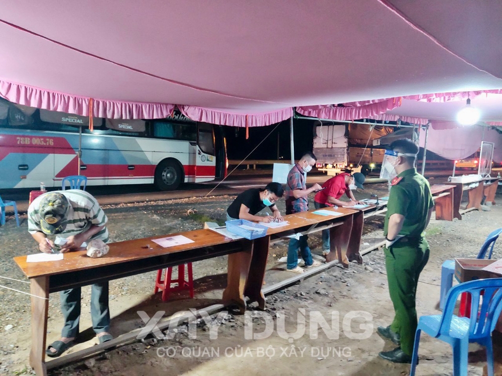 Khánh Hòa: Đề xuất dừng hoạt động các chốt, trạm kiểm soát phòng chống dịch trên các tuyến quốc lộ