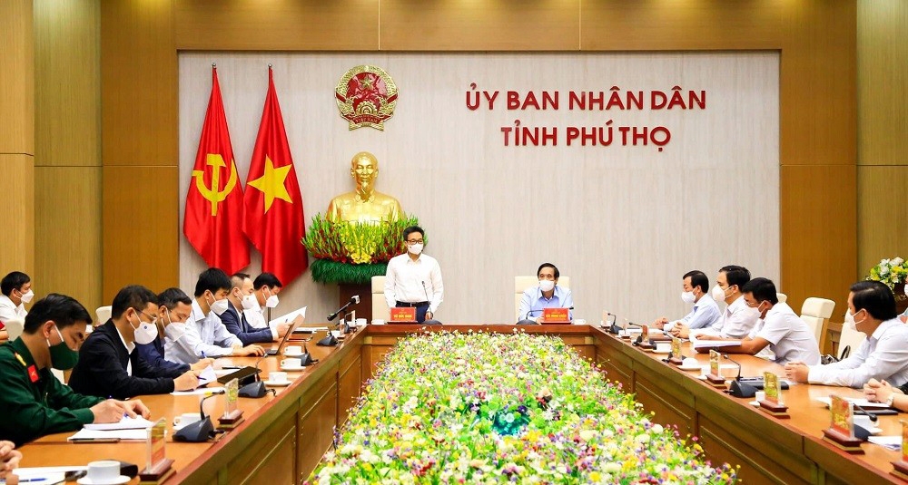 Phó Thủ tướng Chính phủ Vũ Đức Đam chỉ đạo công tác phòng, chống dịch Covid-19 tại tỉnh Phú Thọ