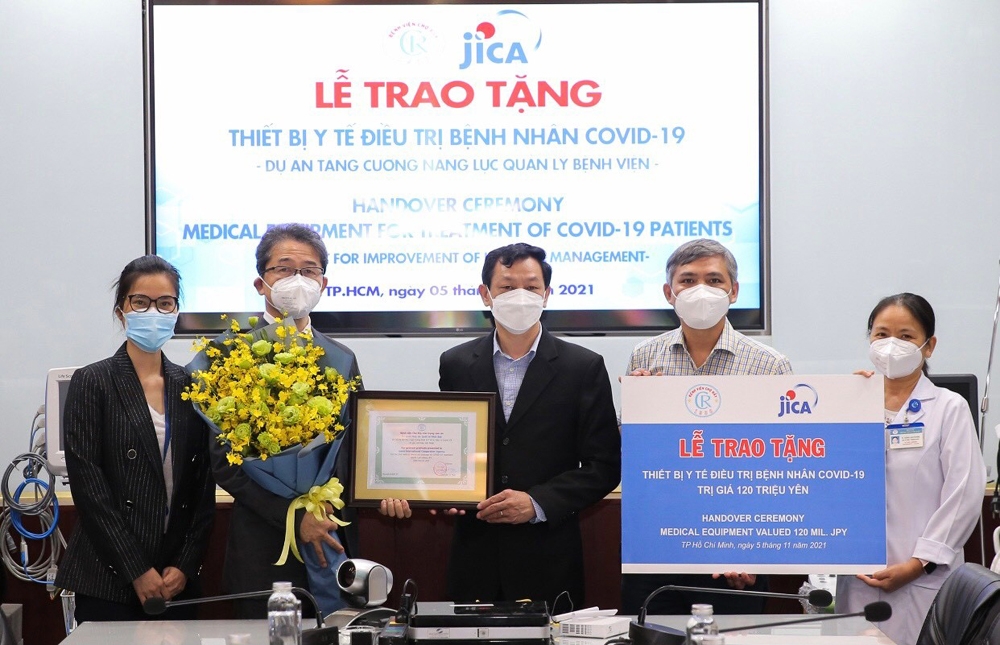 JICA hỗ trợ thiết bị chẩn đoán và điều trị Covid-19 cho Bệnh viện Chợ Rẫy