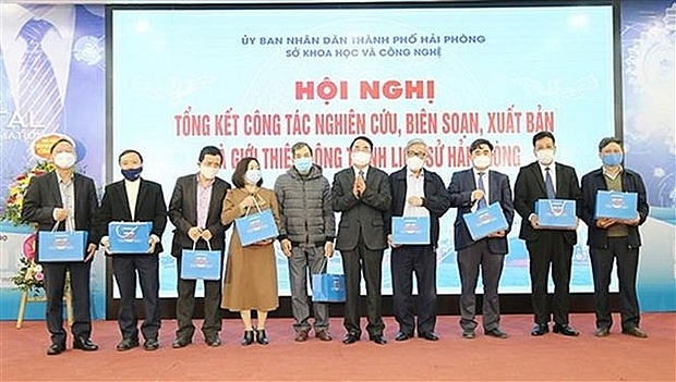 cong bo bo sach lon nhat ve lich su thanh pho cang hai phong