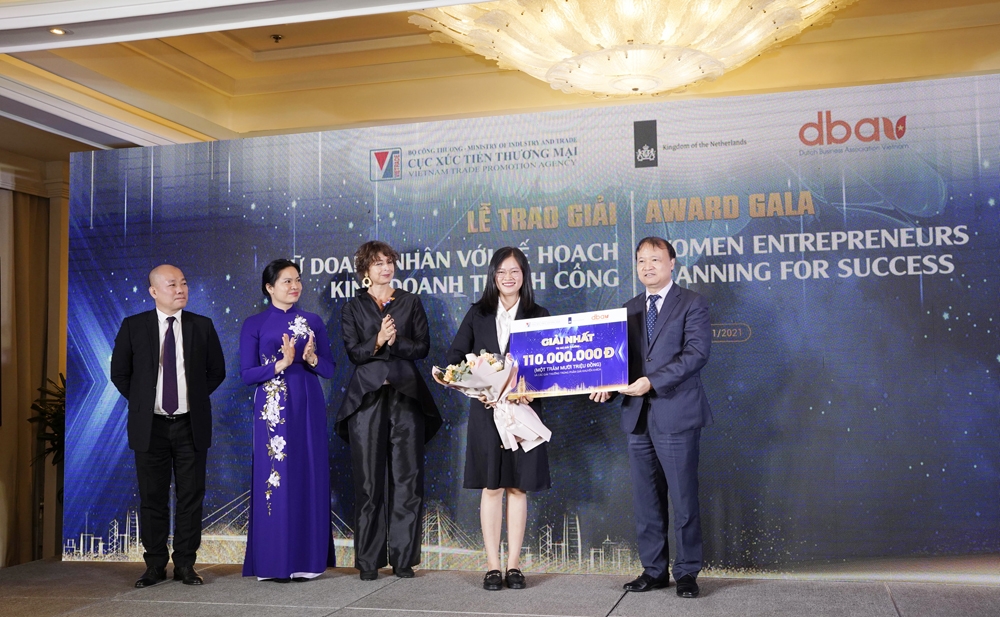 Trao giải Cuộc thi “Nữ doanh nhân với kế hoạch kinh doanh thành công” và Lễ ký thỏa thuận hợp tác thành lập Văn phòng dự án SheTrades