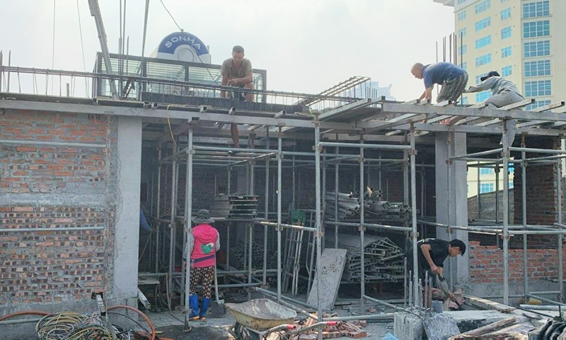 Cầu Giấy (Hà Nội): Xử lý nghiêm công trình vi phạm trật tự xây dựng trên đường Trần Duy Hưng