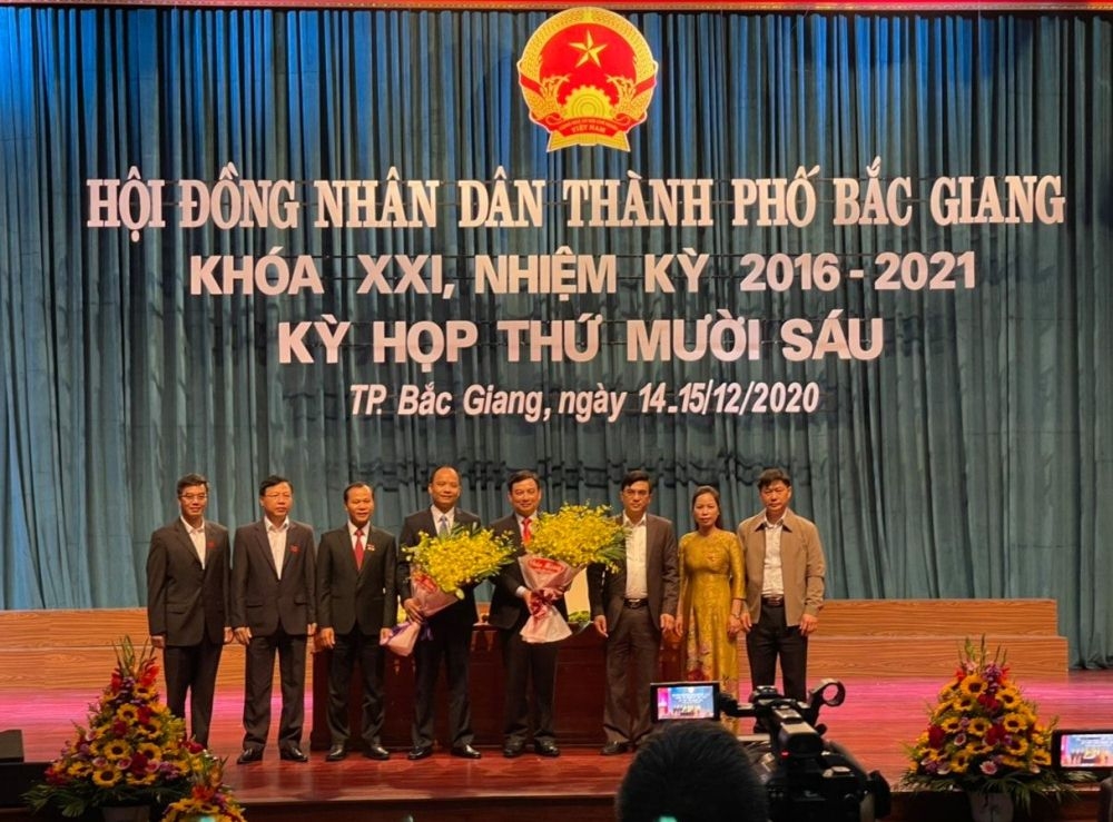 Ông Đặng Đình Hoan được bầu giữ chức Chủ tịch UBND thành phố Bắc Giang