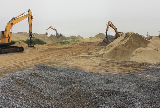 Đề xuất tăng phí bảo vệ môi trường trong khai thác cát, sỏi làm vật liệu xây dựng