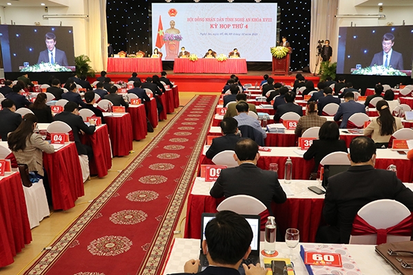 Bế mạc Kỳ họp thứ tư, HĐND tỉnh Nghệ An khóa XVIII nhiệm kỳ 2021-2026