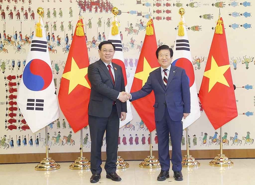 Chủ tịch Quốc hội Vương Đình Huệ hội đàm với Chủ tịch Quốc hội Hàn Quốc