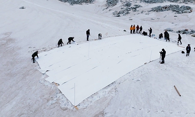 Trung Quốc "đắp chăn" cho sông băng, ngăn ngừa sự tan chảy