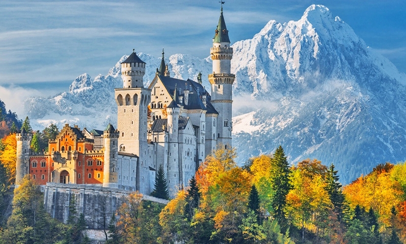 3 lâu đài đẹp như truyện cổ tích ở châu Âu